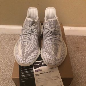 SOLDDD- Adidas Yeezy Boost 350 V2 Static